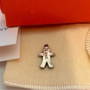 RETIRED JAMES AVERY sterling silver gingerbread man charm  new box & dust pouch